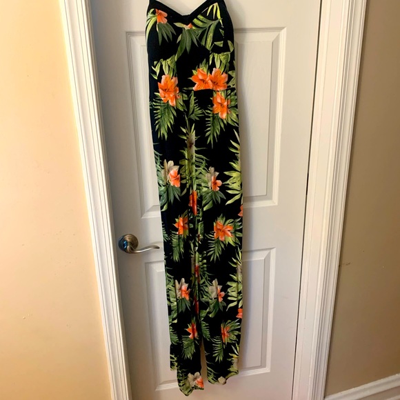 Tropical 🌴 jumpsuit! ✨ - Picture 1 of 4